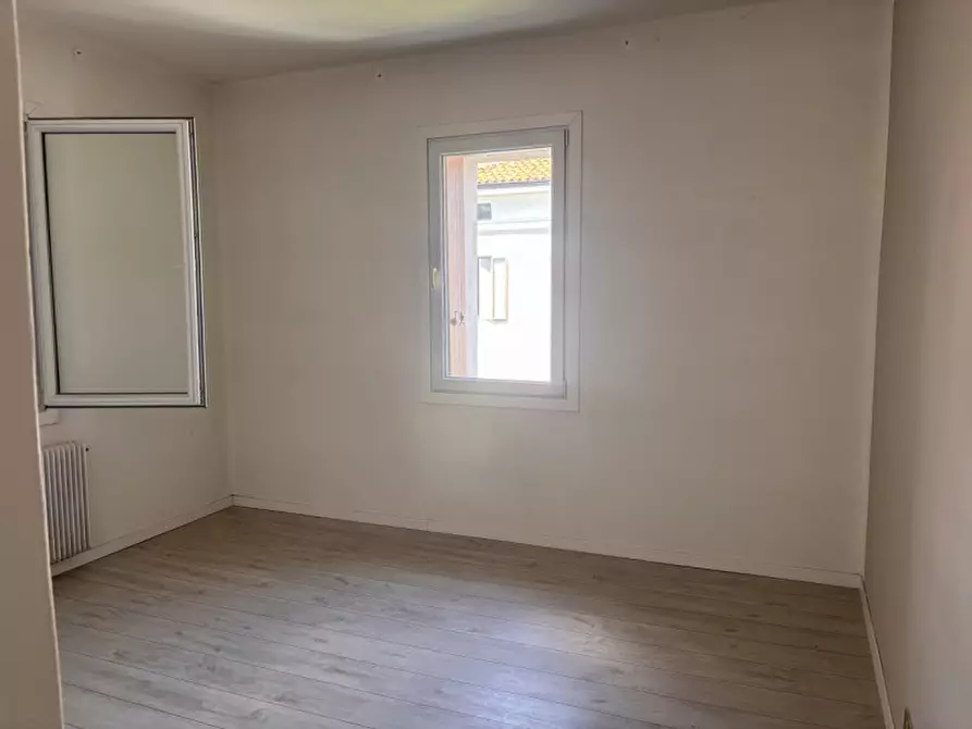 Immagine 7 di Appartamento in vendita  in VIA DEI MILLE a Vicenza