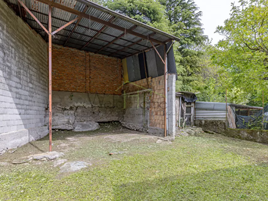 Immagine 3 di Casa indipendente in vendita  in Via ai mulini a Lasnigo