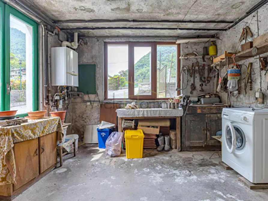 Immagine 34 di Casa indipendente in vendita  in Via ai mulini a Lasnigo