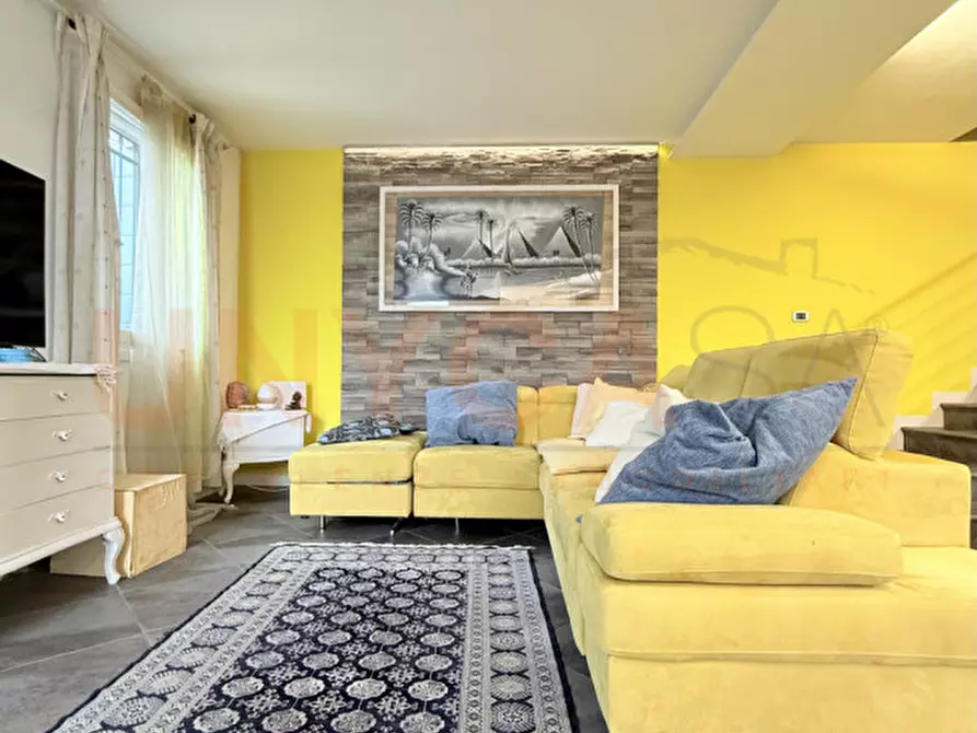 Immagine 5 di Casa trifamiliare in vendita  in Via Capitello a Veggiano