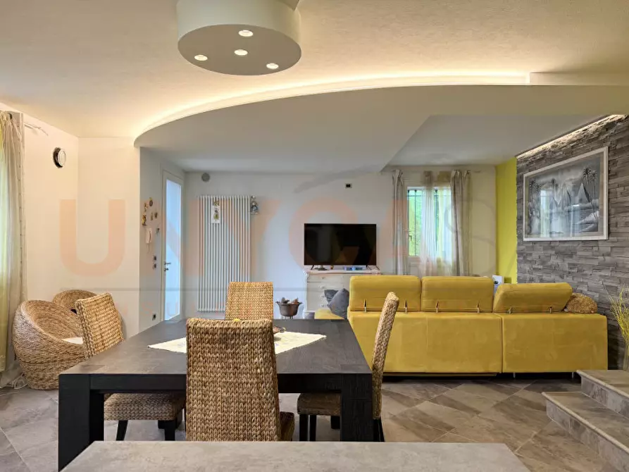 Immagine 7 di Casa trifamiliare in vendita  in Via Capitello a Veggiano
