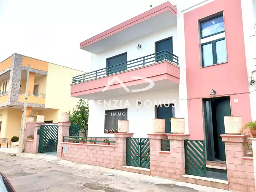 Immagine 1 di Casa bifamiliare in vendita  in Fermi 10 a Racale