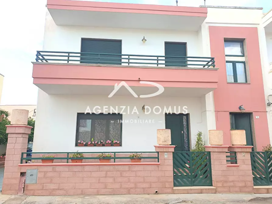Immagine 2 di Casa bifamiliare in vendita  in Fermi 10 a Racale