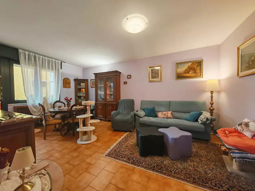 Immagine 1 di Appartamento in vendita  a Rovigo