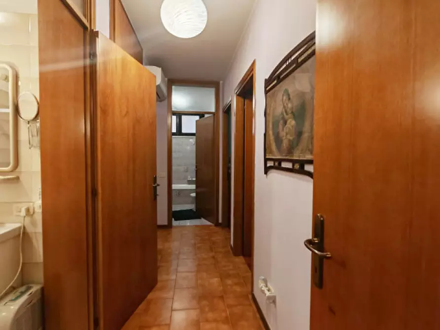 Immagine 10 di Appartamento in vendita  a Rovigo