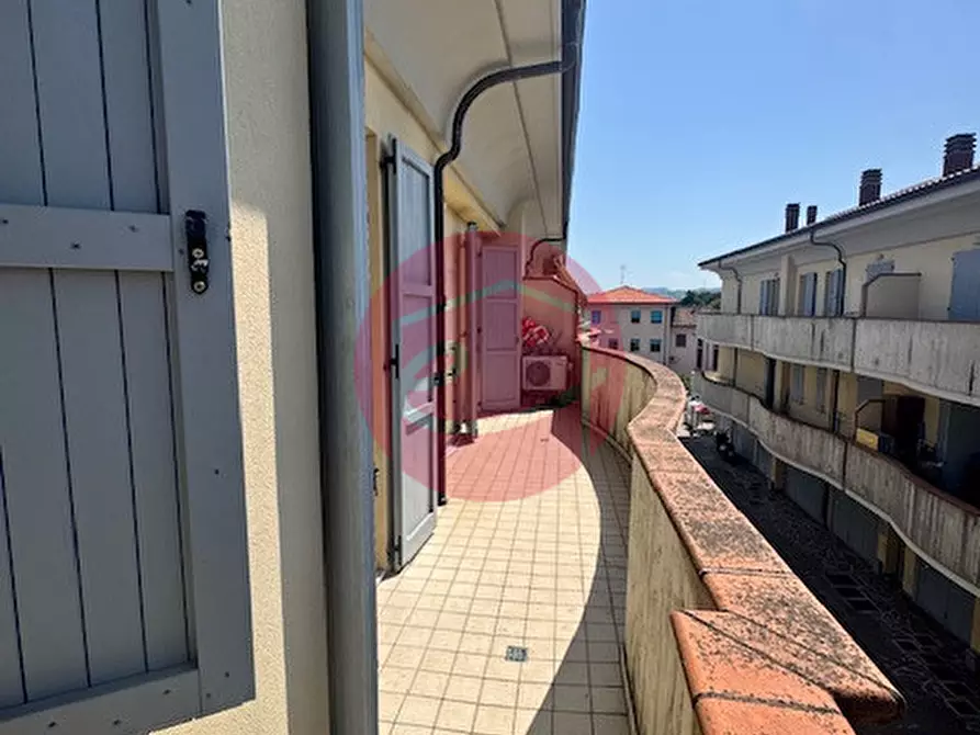 Immagine 12 di Appartamento in vendita  a Savignano Sul Rubicone