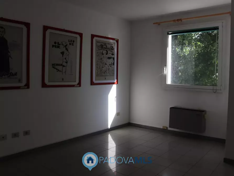 Immagine 3 di Ufficio in vendita  in Via Tiziano Aspetti a Padova