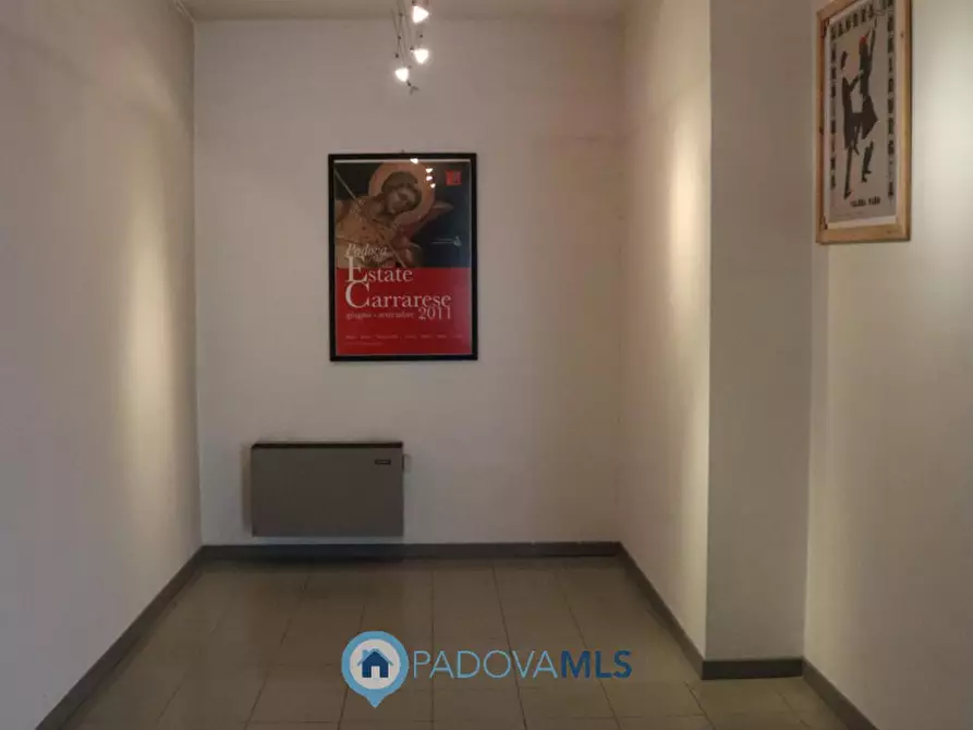 Immagine 10 di Ufficio in vendita  in Via Tiziano Aspetti a Padova