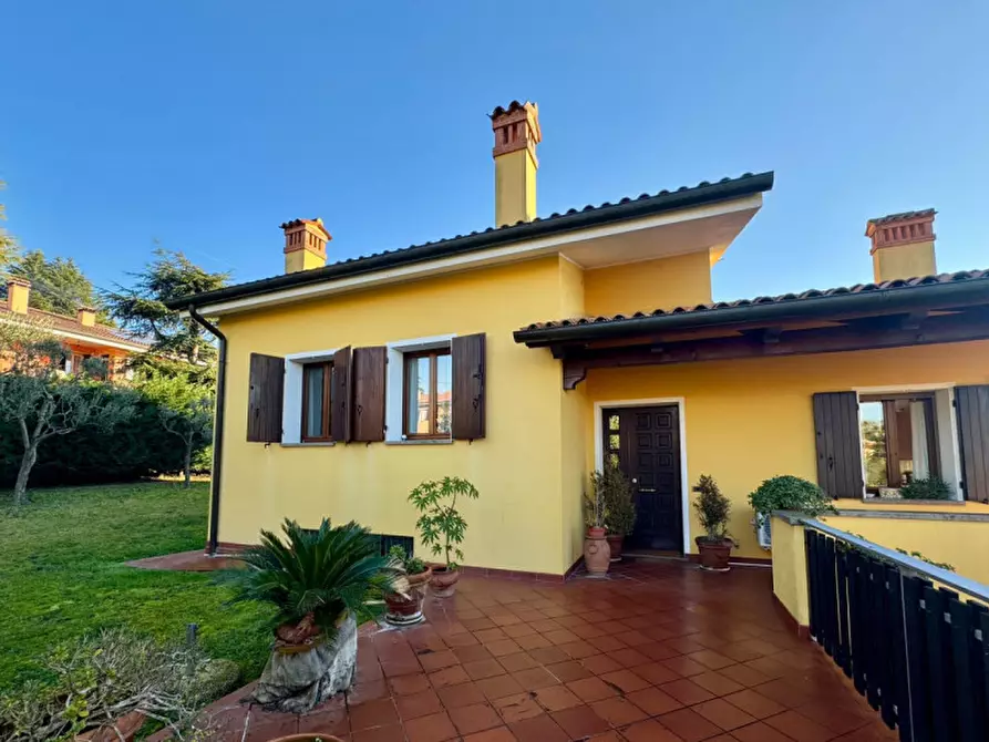 Immagine 1 di Casa indipendente in vendita  in Via Venezia a Baone