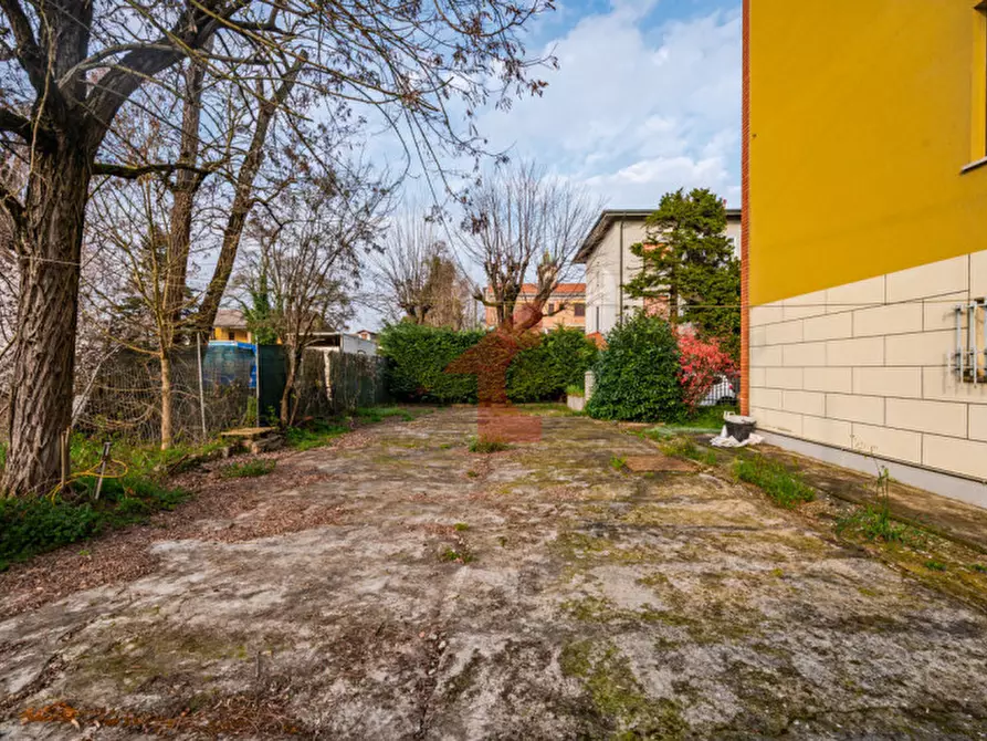 Immagine 3 di Appartamento in vendita  in Via Jack London 6 a Reggio Nell'emilia