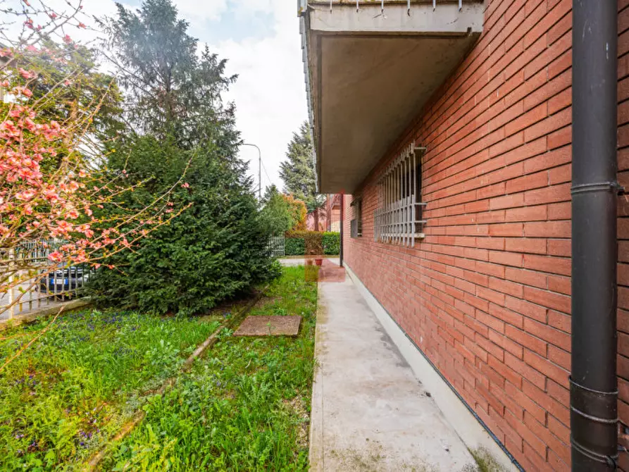 Immagine 4 di Appartamento in vendita  in Via Jack London 6 a Reggio Nell'emilia