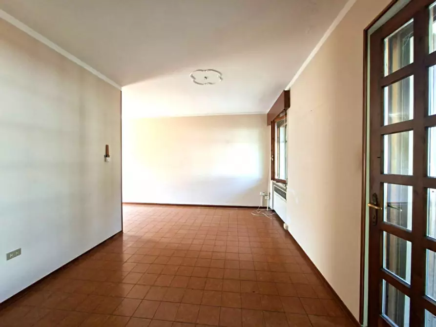 Immagine 5 di Appartamento in vendita  in Via roma 17 a Valeggio Sul Mincio