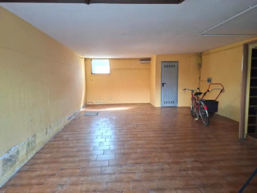 Immagine 13 di Appartamento in vendita  in Via roma 17 a Valeggio Sul Mincio