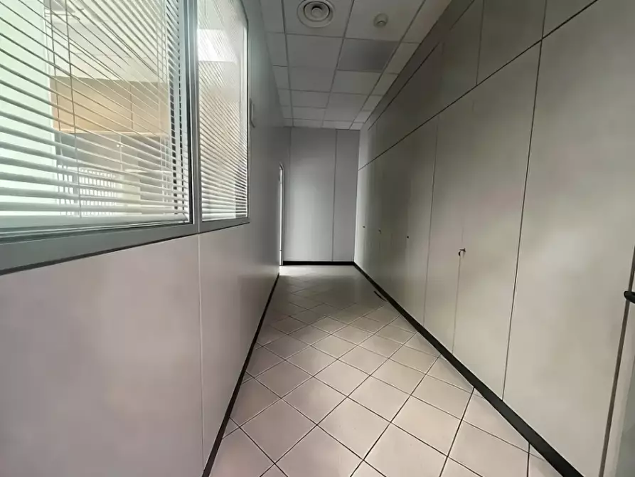 Immagine 3 di Negozio in affitto  in Corso Santi Felice e Fortunato a Vicenza