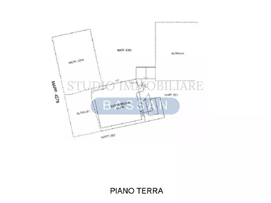 Immagine 24 di Casa bifamiliare in vendita  in Via Montello 43 a Albizzate