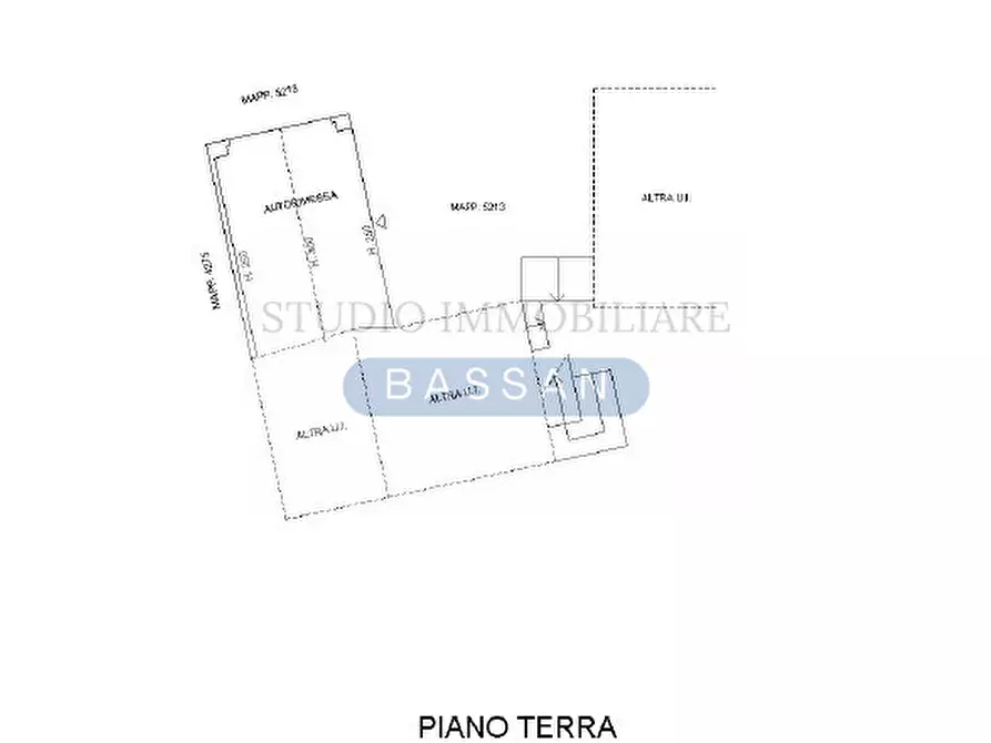 Immagine 25 di Casa bifamiliare in vendita  in Via Montello 43 a Albizzate
