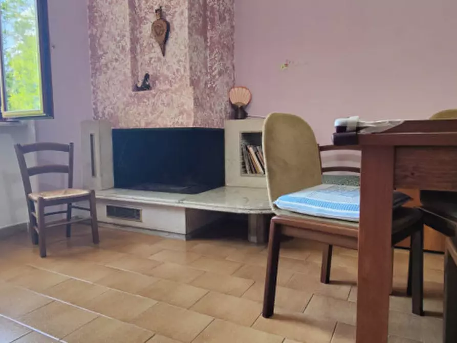 Immagine 3 di Villa in vendita  in Via Calli a Campagna