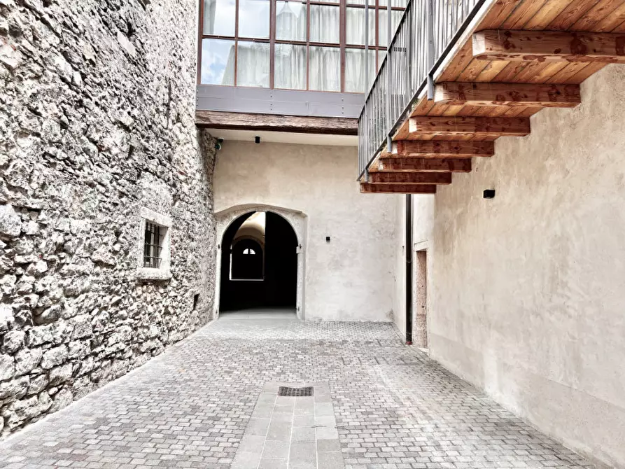 Immagine 42 di Attico in vendita  in Piazza Duomo a Trento