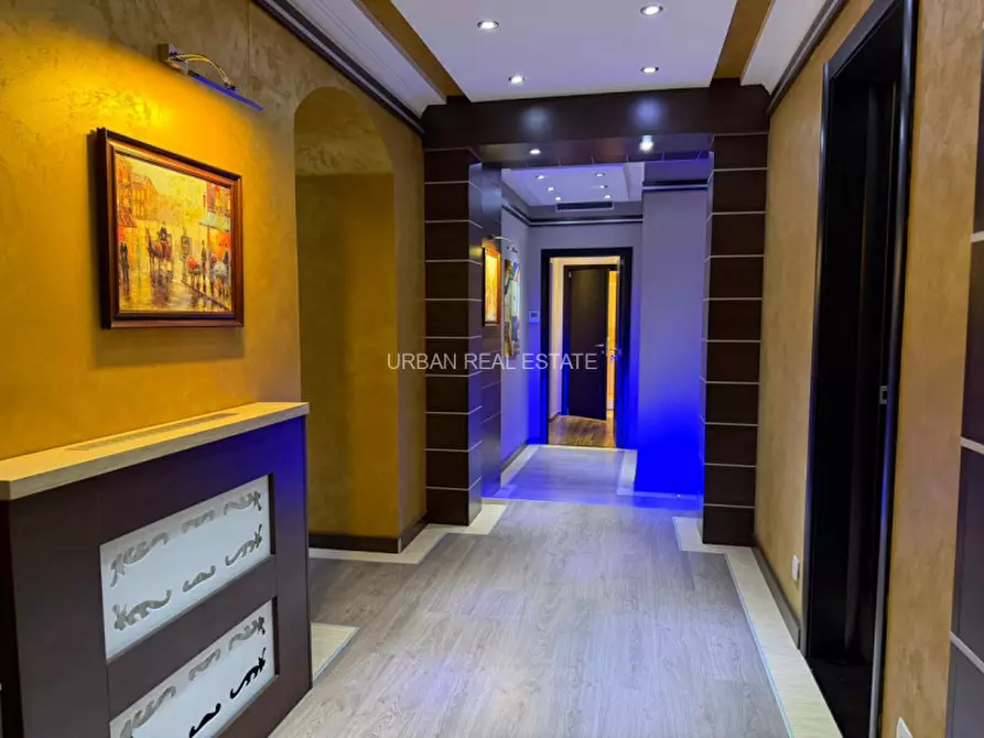 Immagine 5 di Appartamento in vendita  in Via Roma 17 a Trieste