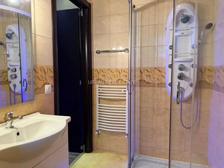 Immagine 14 di Appartamento in vendita  in Via Roma 17 a Trieste