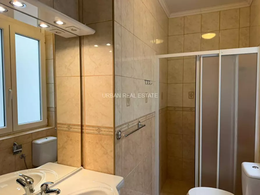 Immagine 16 di Appartamento in vendita  in Via Roma 17 a Trieste