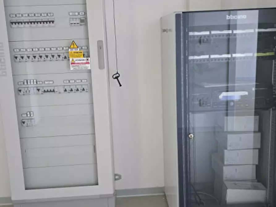 Immagine 8 di Ufficio in vendita  a Conegliano