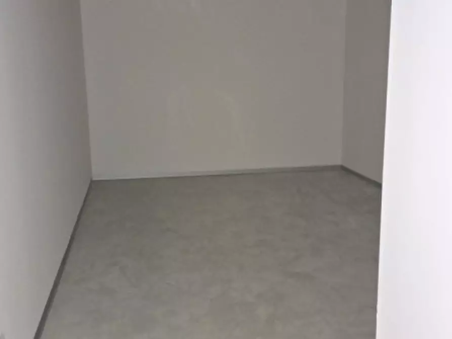 Immagine 9 di Ufficio in vendita  a Conegliano
