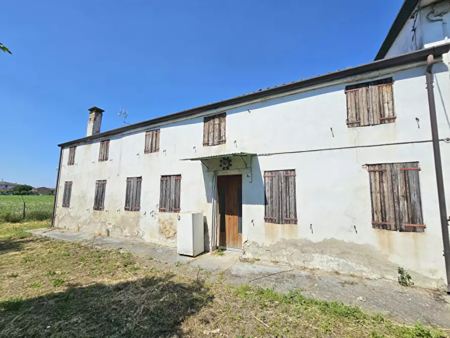 Immagine 8 di Rustico / casale in vendita  in via Santa Maria a Urbana