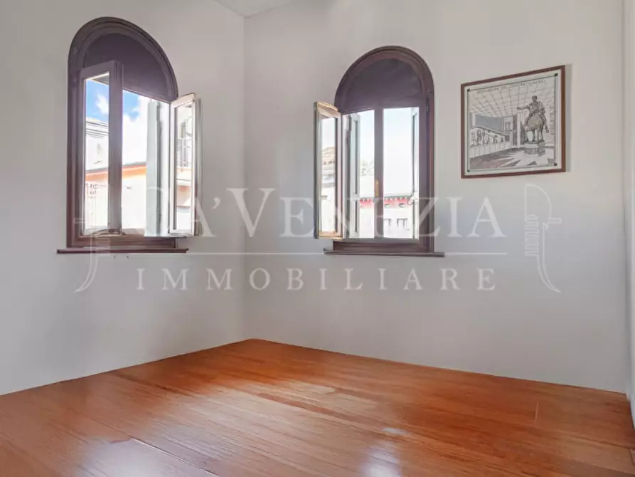 Immagine 21 di Appartamento in vendita  in Via Dardanelli a Venezia