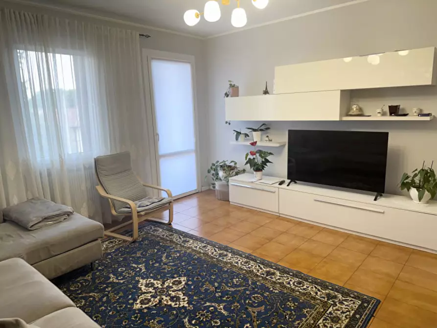 Immagine 4 di Appartamento in vendita  in Via Guglielmo Marconi a Maser