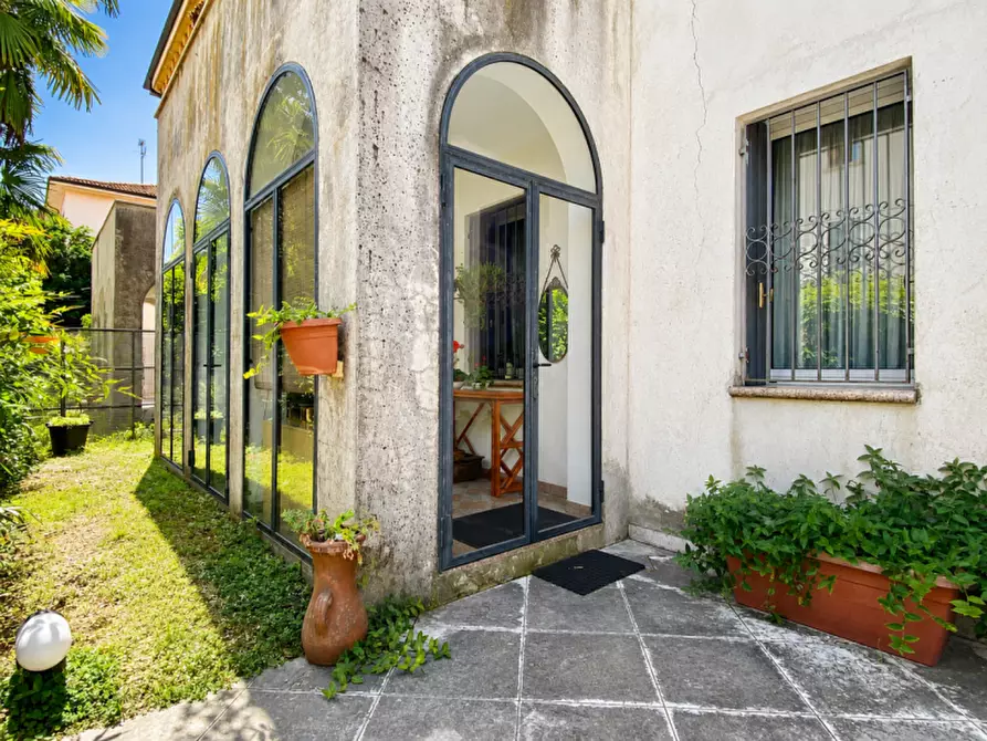 Immagine 2 di Casa bifamiliare in vendita  in Viale Legione Antonini a Vicenza