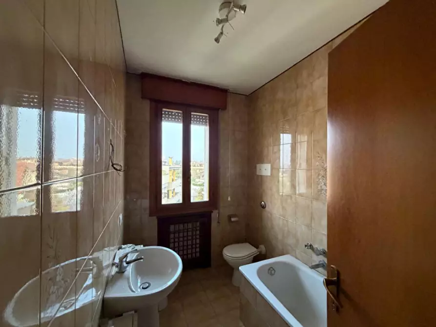 Immagine 5 di Appartamento in vendita  in Via Antonio Rosmini a Abano Terme