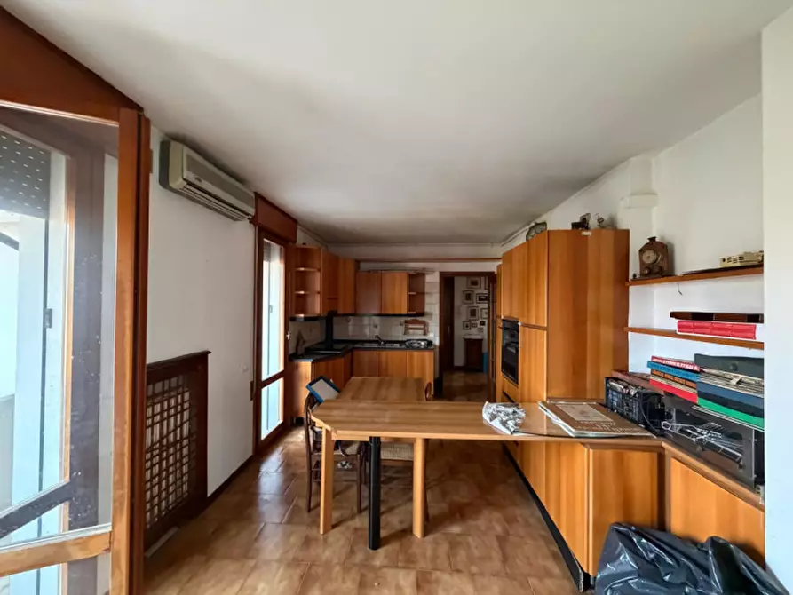 Immagine 9 di Appartamento in vendita  in Via Antonio Rosmini a Abano Terme