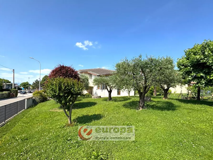 Immagine 7 di Casa indipendente in vendita  in VIA L. DA VINCI, 16 a Monticello Conte Otto