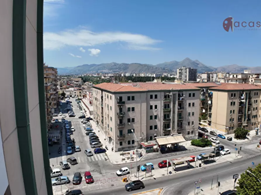 Immagine 12 di Appartamento in vendita  in Via Francesco La Colla 5 a Palermo