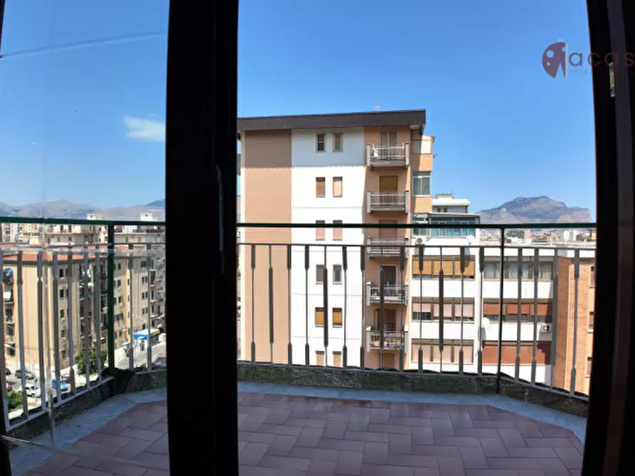 Immagine 13 di Appartamento in vendita  in Via Francesco La Colla 5 a Palermo