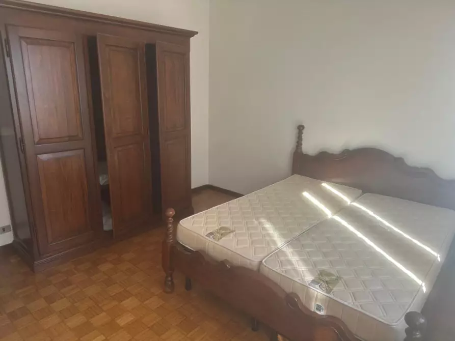 Immagine 5 di Appartamento in affitto  in via buzzaccarini a Padova