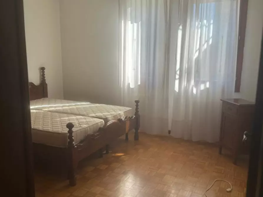 Immagine 11 di Appartamento in affitto  in via buzzaccarini a Padova