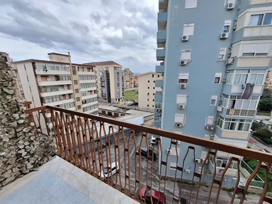 Immagine 1 di Appartamento in vendita  in VIA MESSINE MARINE a Palermo