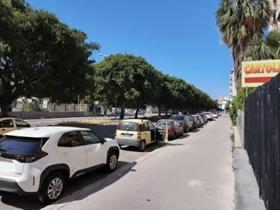 Immagine 5 di Attività commerciale in vendita  in Via Ernesto Basile 154 a Palermo