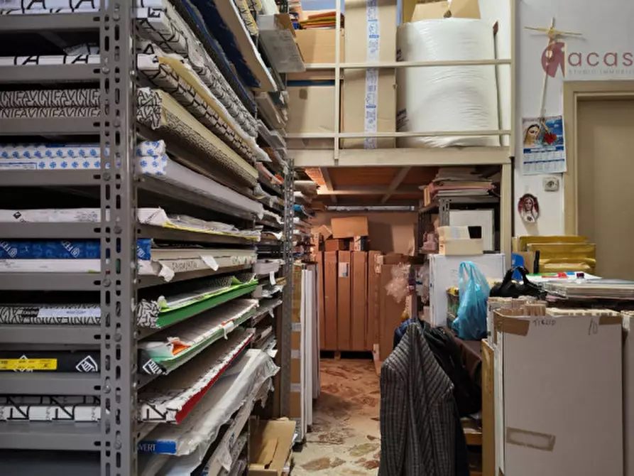 Immagine 6 di Attività commerciale in vendita  in Via Ernesto Basile 154 a Palermo