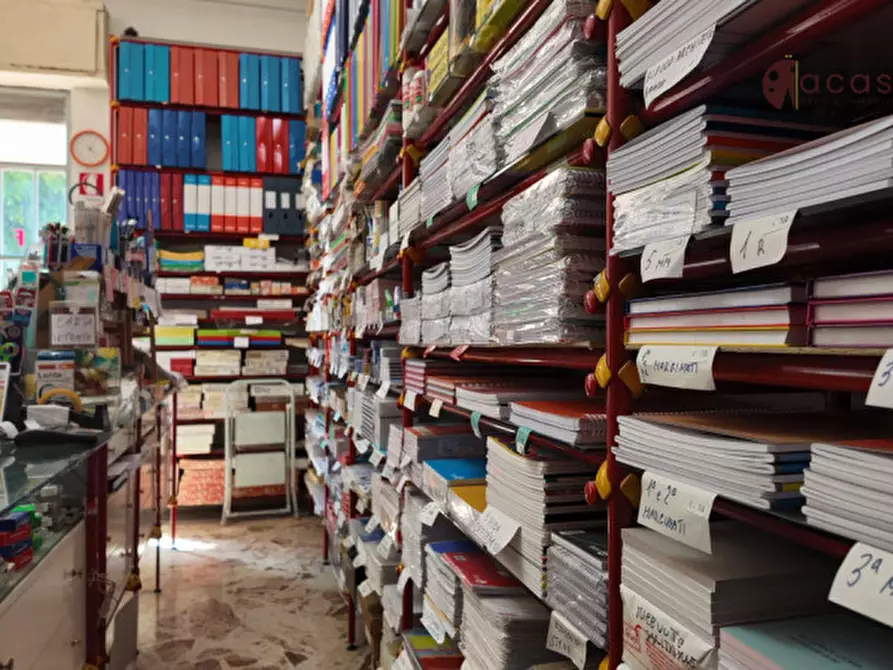 Immagine 7 di Attività commerciale in vendita  in Via Ernesto Basile 154 a Palermo