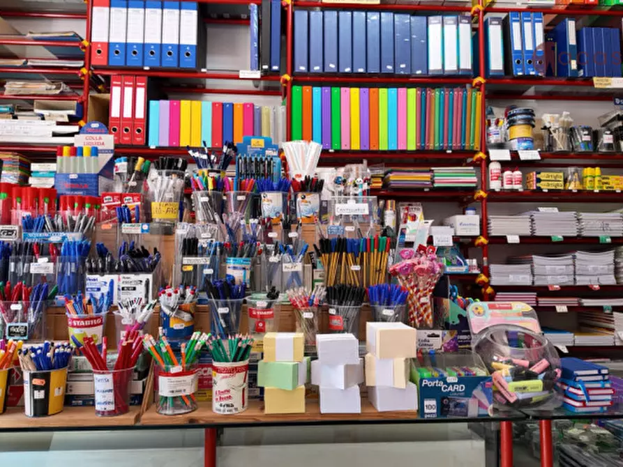 Immagine 12 di Attività commerciale in vendita  in Via Ernesto Basile 154 a Palermo