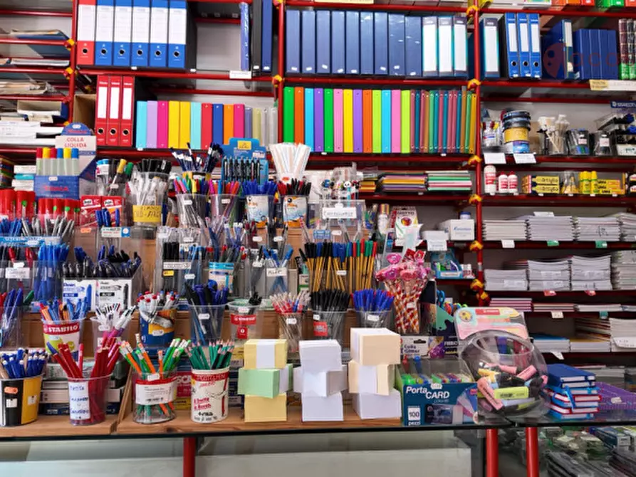 Immagine 13 di Attività commerciale in vendita  in Via Ernesto Basile 154 a Palermo