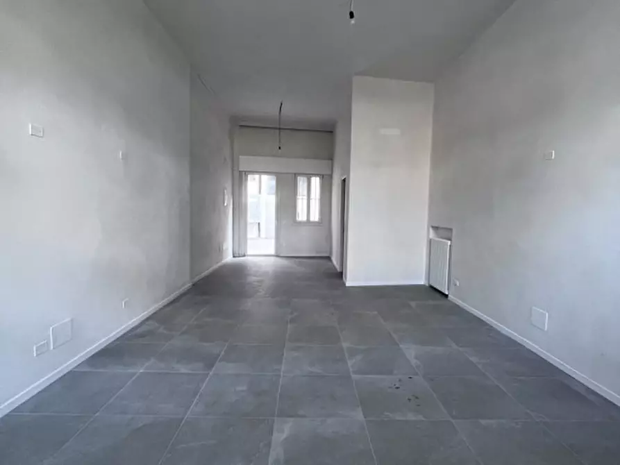 Immagine 1 di Negozio in affitto  in Viale Stazione a Montegrotto Terme
