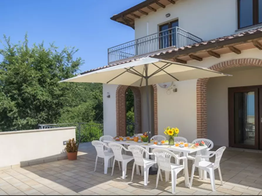 Immagine 6 di Villa in vendita  a Lisciano Niccone