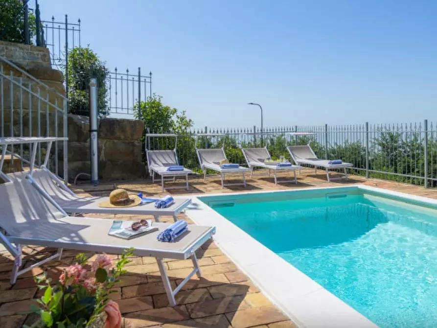 Immagine 9 di Villa in vendita  a Lisciano Niccone