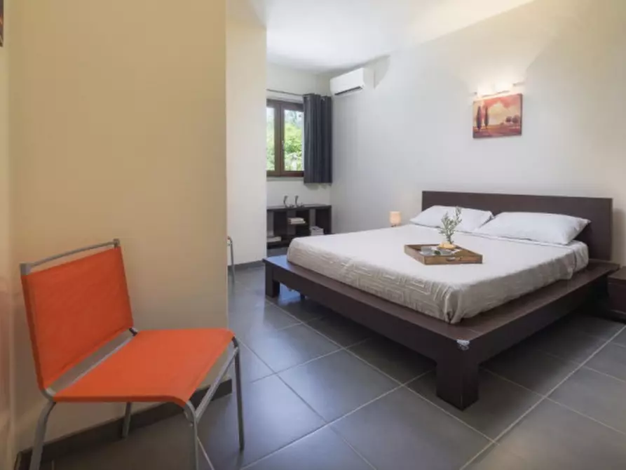Immagine 34 di Villa in vendita  a Lisciano Niccone