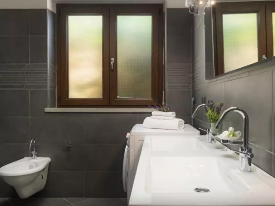 Immagine 42 di Villa in vendita  a Lisciano Niccone