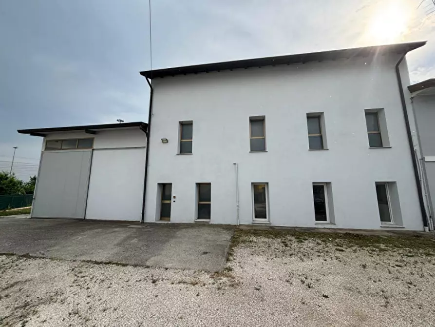 Immagine 1 di Capannone industriale in vendita  in Via Udine 122 a Pordenone